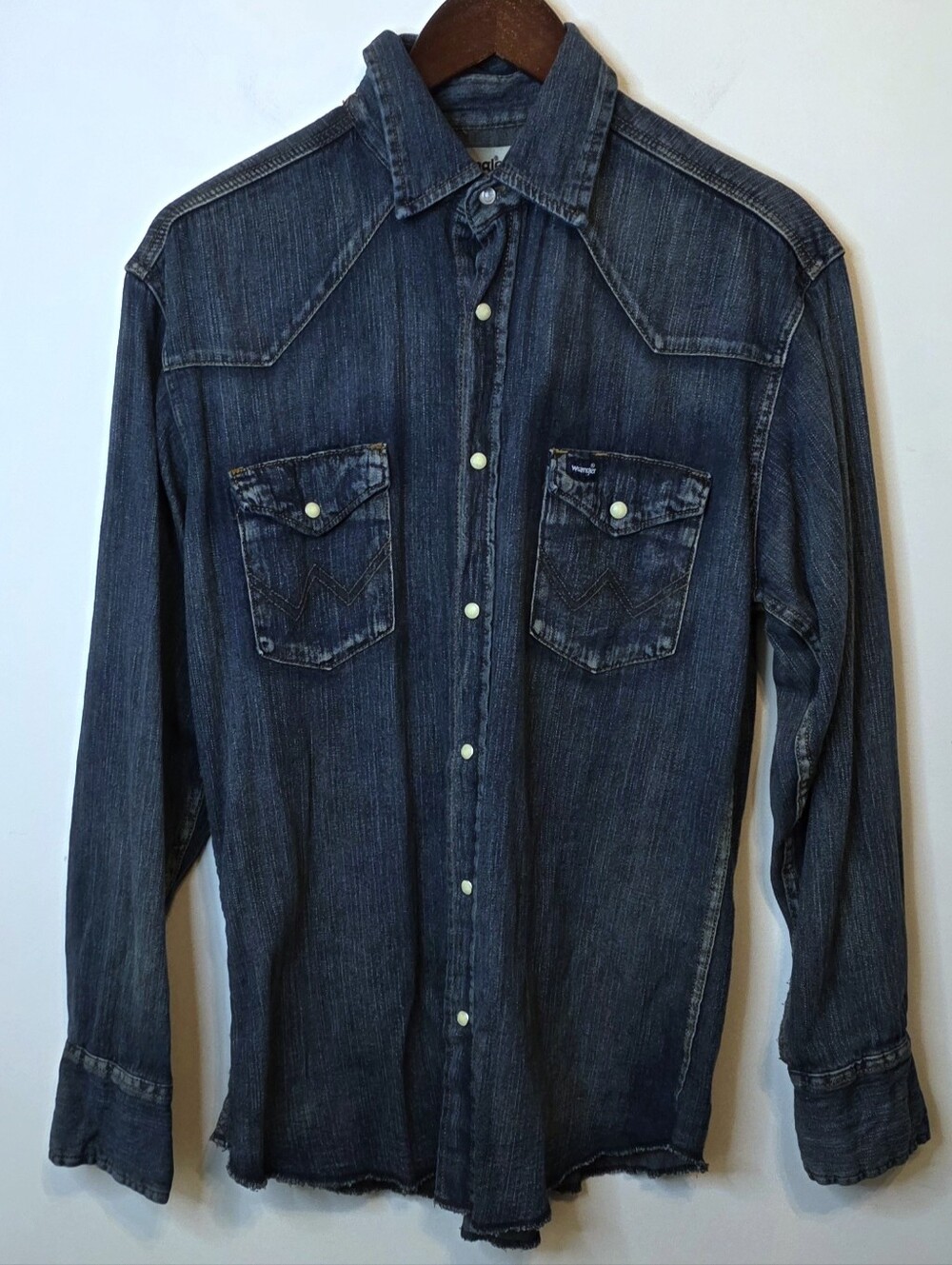 Wrangler Cowboy Cut Blue Denim Western Pearl Snap Shirt Size Medium Rodeo Ranch